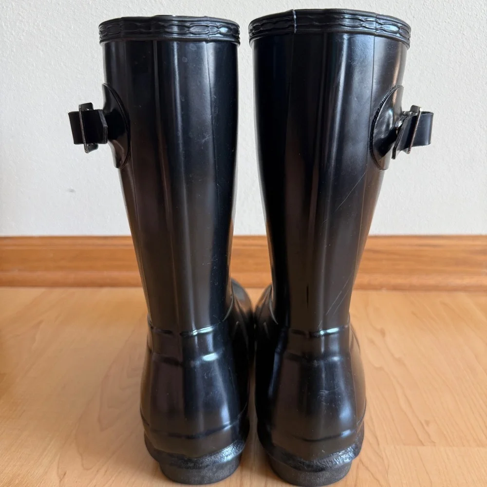 Hunter Women’s Original Short Gloss Black Rubber Rain Boots, Sz 9 w/Buffer Spray